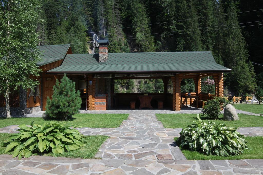 Forest House Tatariv Exterior foto